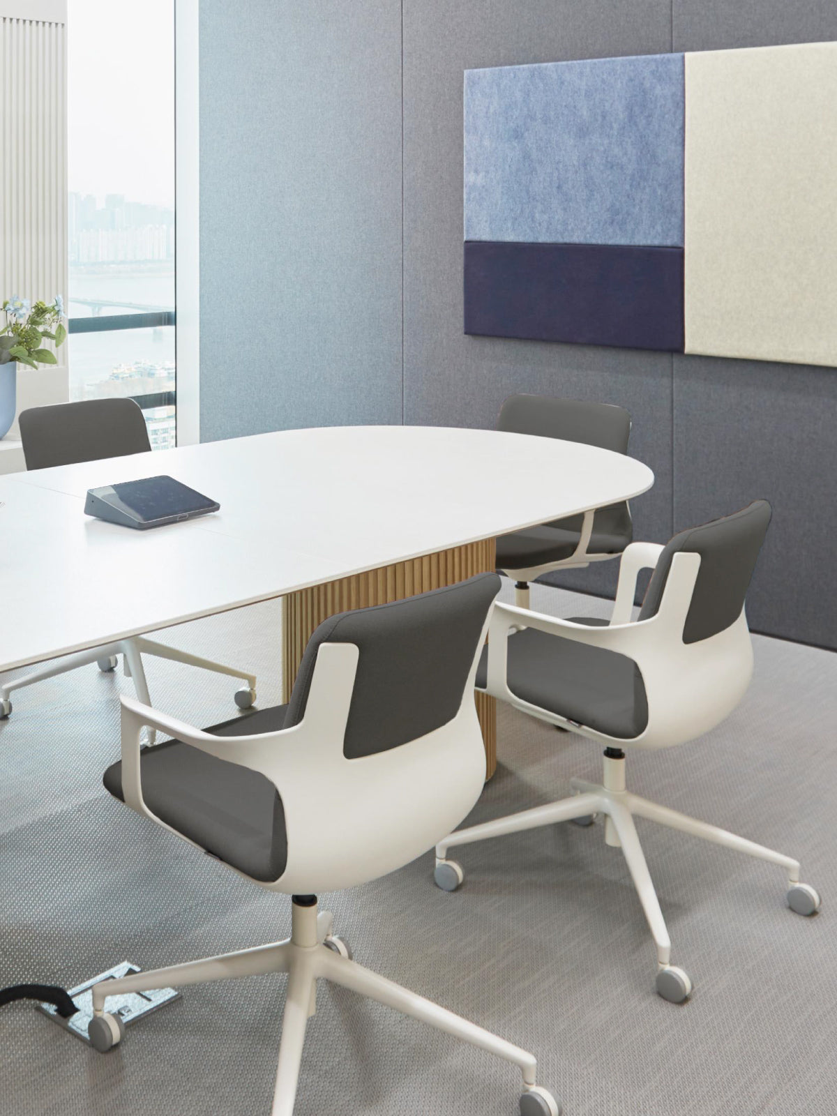 Ega Multi Use Chair with Casters
