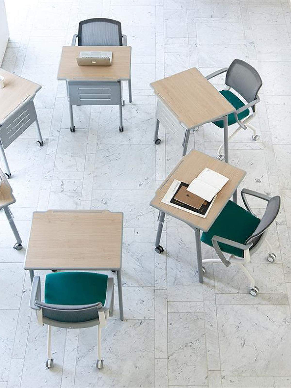 VIM Multi Use Chair with Casters (Without Armrests)